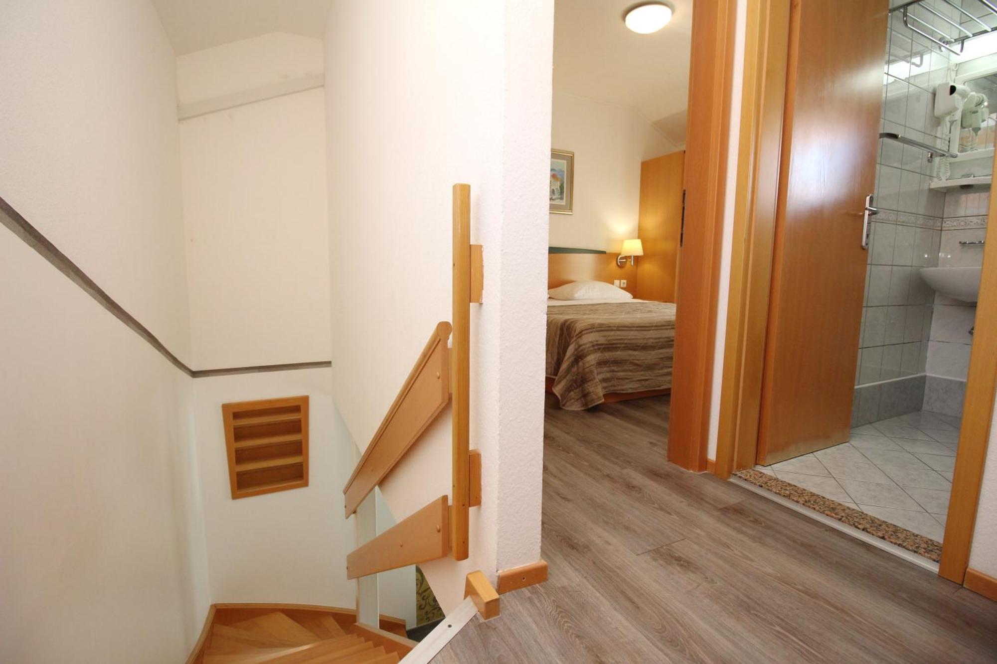 Villas Corinthia Baska  Bilik gambar